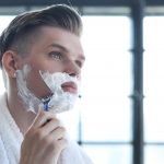Jak zlikwidować podrażnienia po goleniu?